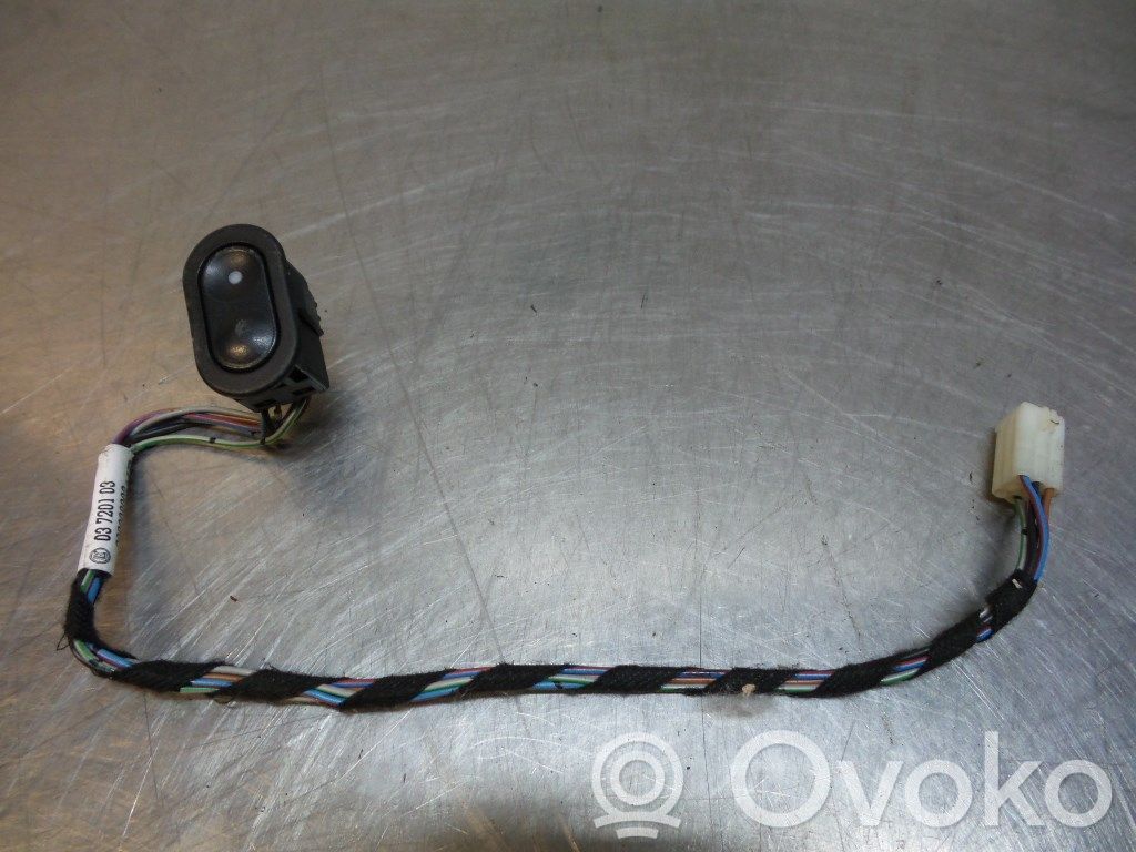 Opel Corsa B Interruptor del elevalunas eléctrico 