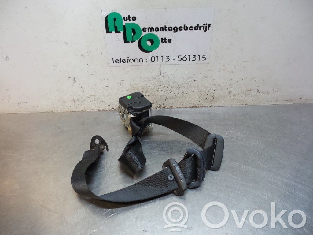 Opel Corsa C Cinturón trasero 