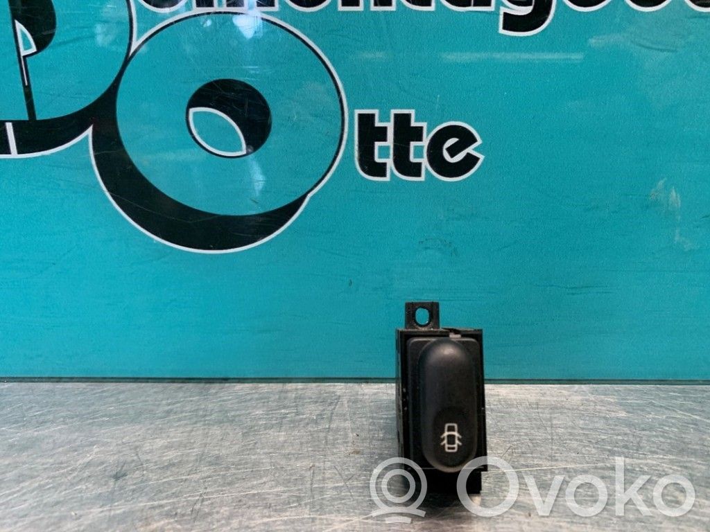 Renault Kangoo I Buton comutator închidere centralizată 
