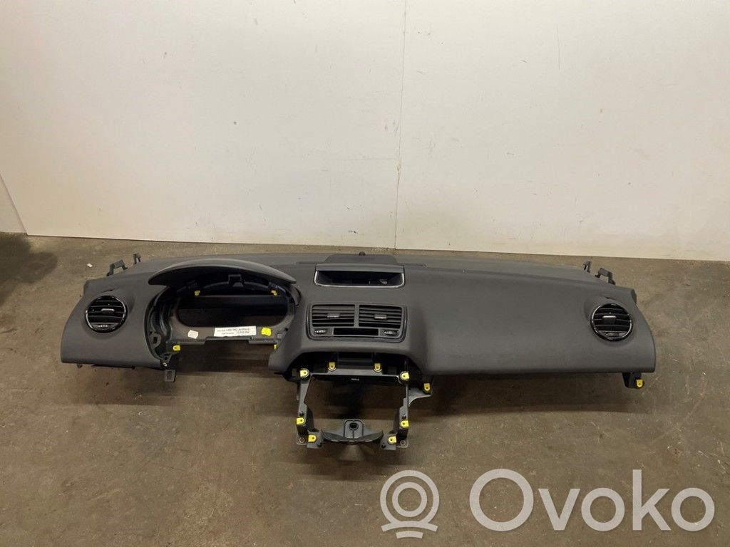Opel Meriva B Panelis 
