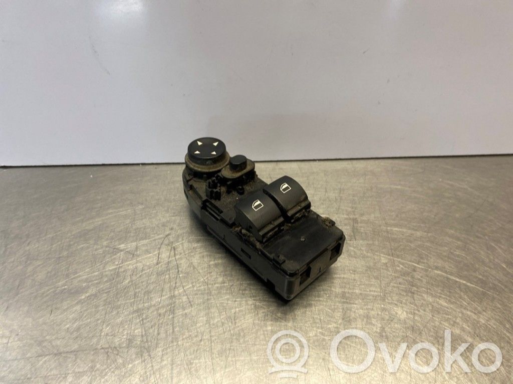BMW 1 E81 E87 Electric window control switch 