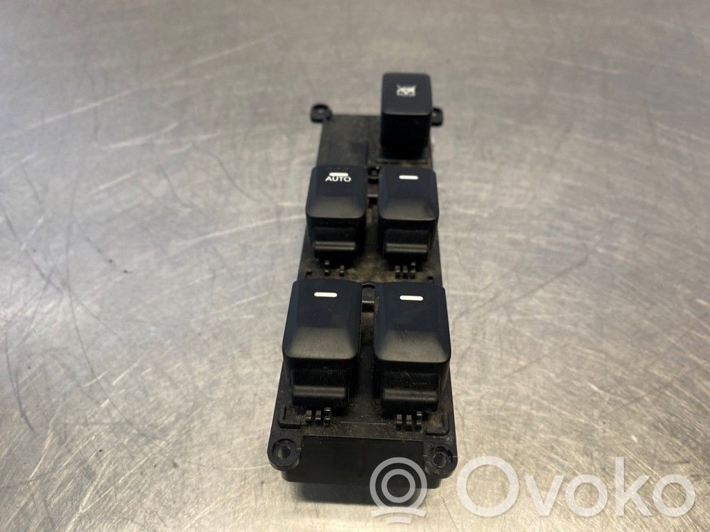 KIA Rio Electric window control switch 
