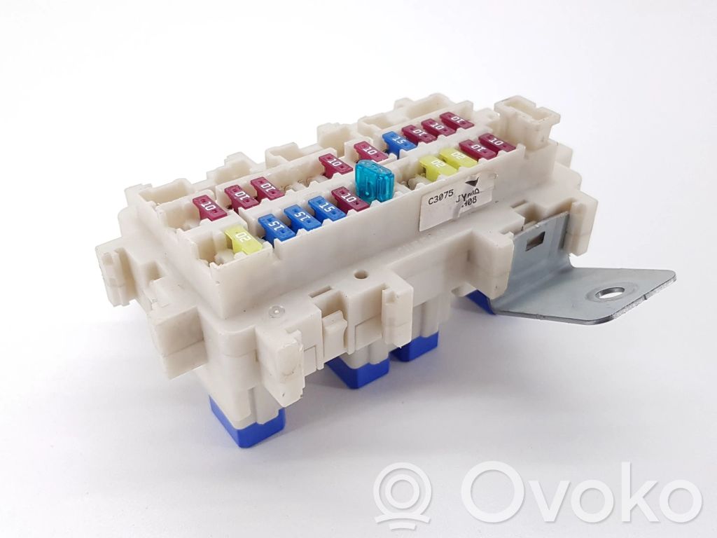 Renault Koleos I Fuse box set 