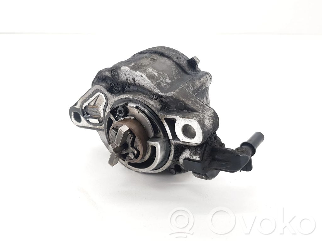Volvo V50 Vacuum pump 