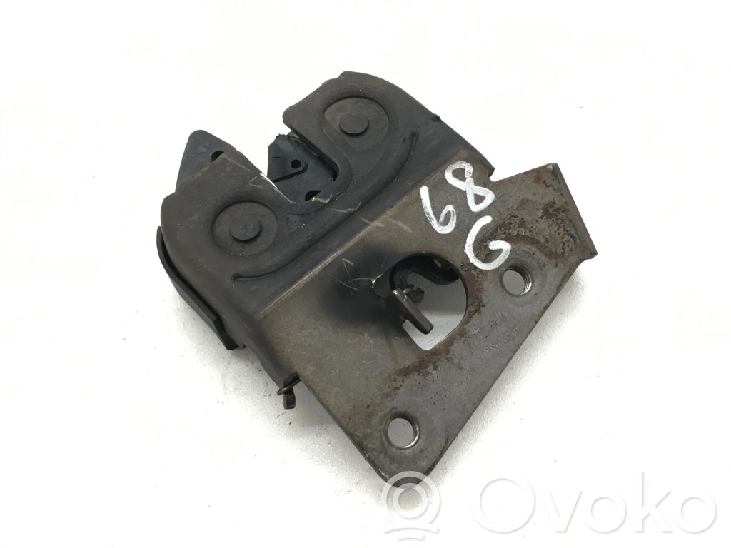 BMW 5 E60 E61 Galinės sėdynės galvos atrama 