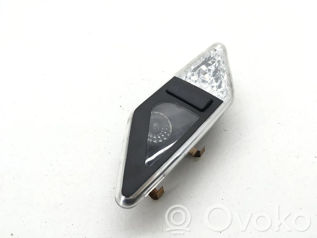 Front seat light   8375586