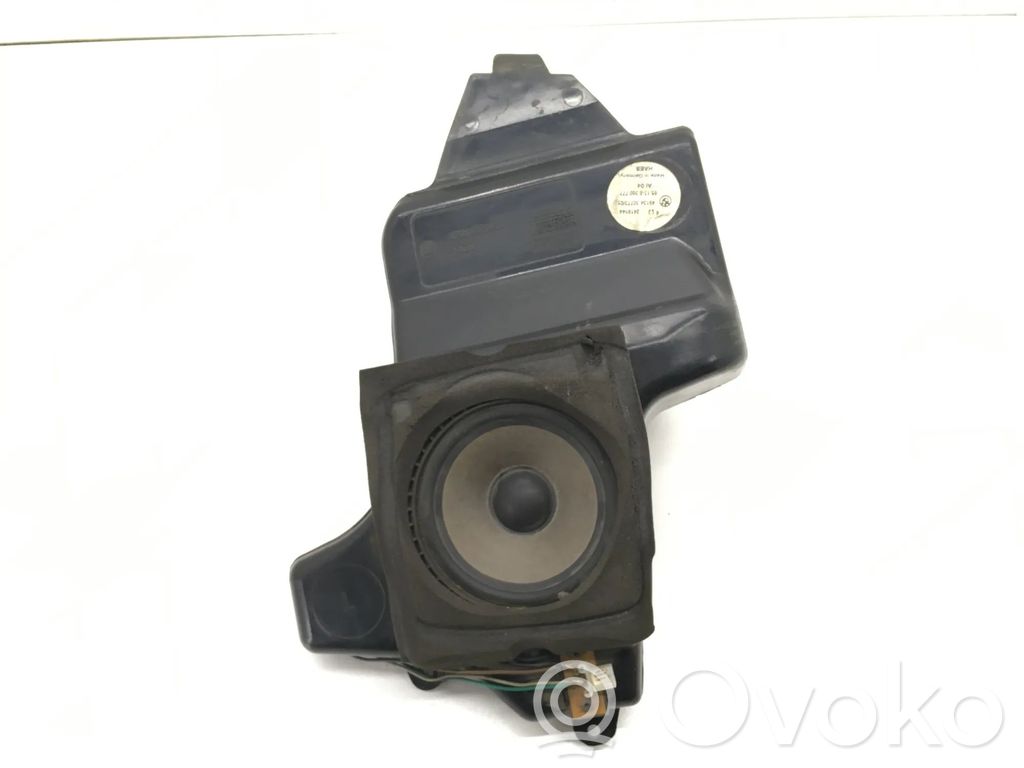 BMW 5 E39 Altavoz subwoofer 