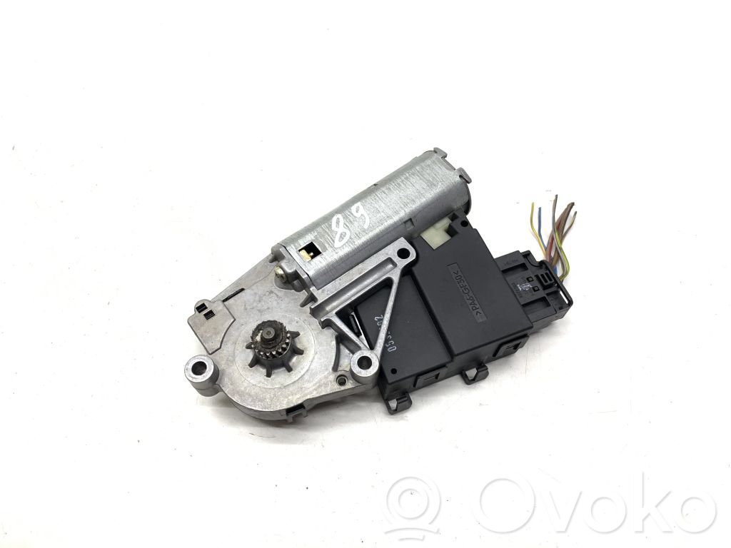 Motor/activador   676183814809,83814809,115852,81169671703,A24080100185
