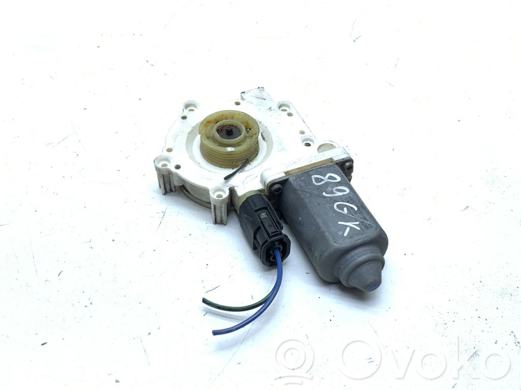 BMW 5 E39 Motor macara geam ușă spate 