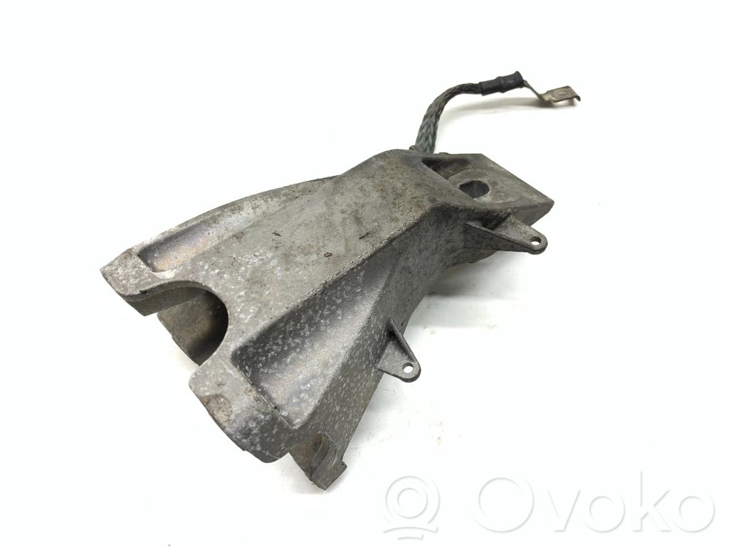 Engine mounting bracket   6780143,678014302