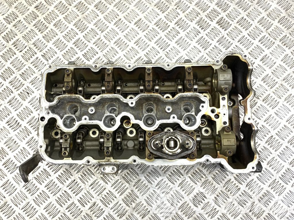 BMW 5 F10 F11 Engine head 