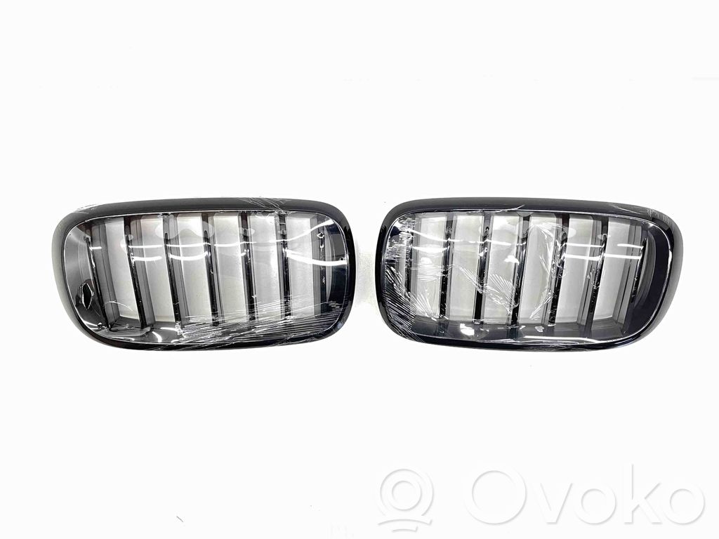 BMW X5 F15 Maskownica / Grill / Atrapa górna chłodnicy 