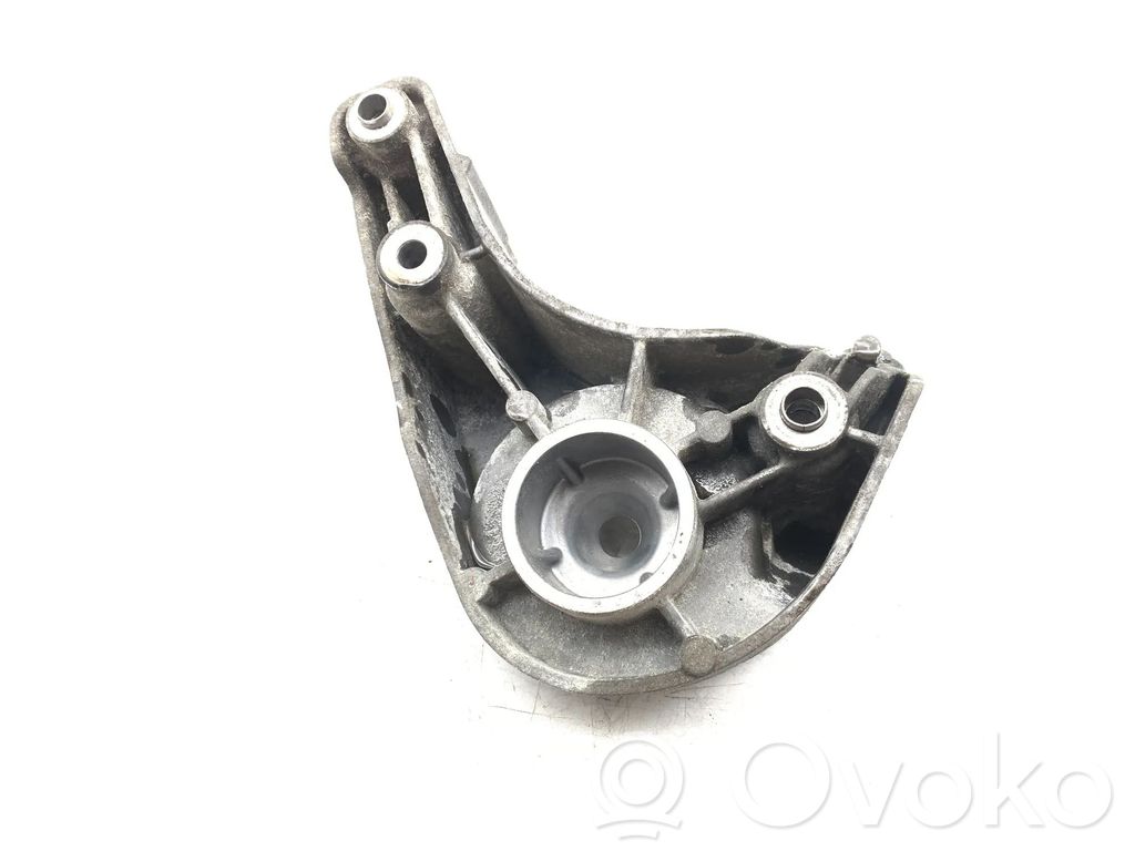 BMW 7 G11 G12 Staffa di montaggio del compressore dell’A/C 