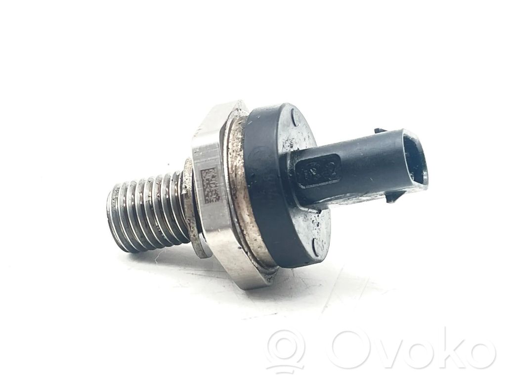 BMW 7 G11 G12 Eļļas spiediena sensors 