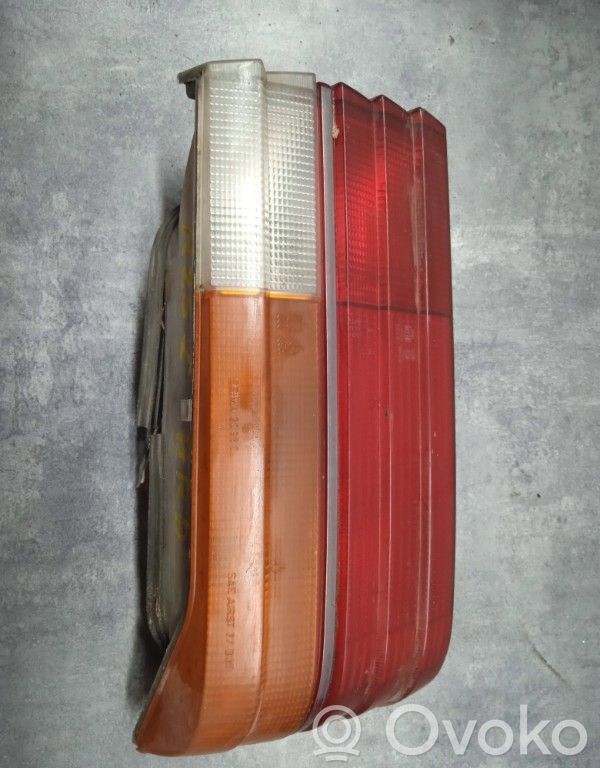 Renault 25 Galinis žibintas kėbule 