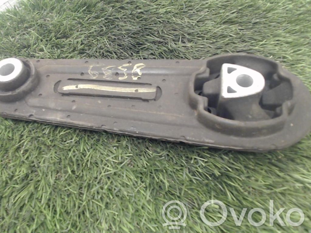 Dacia Logan I Engine mount bracket 