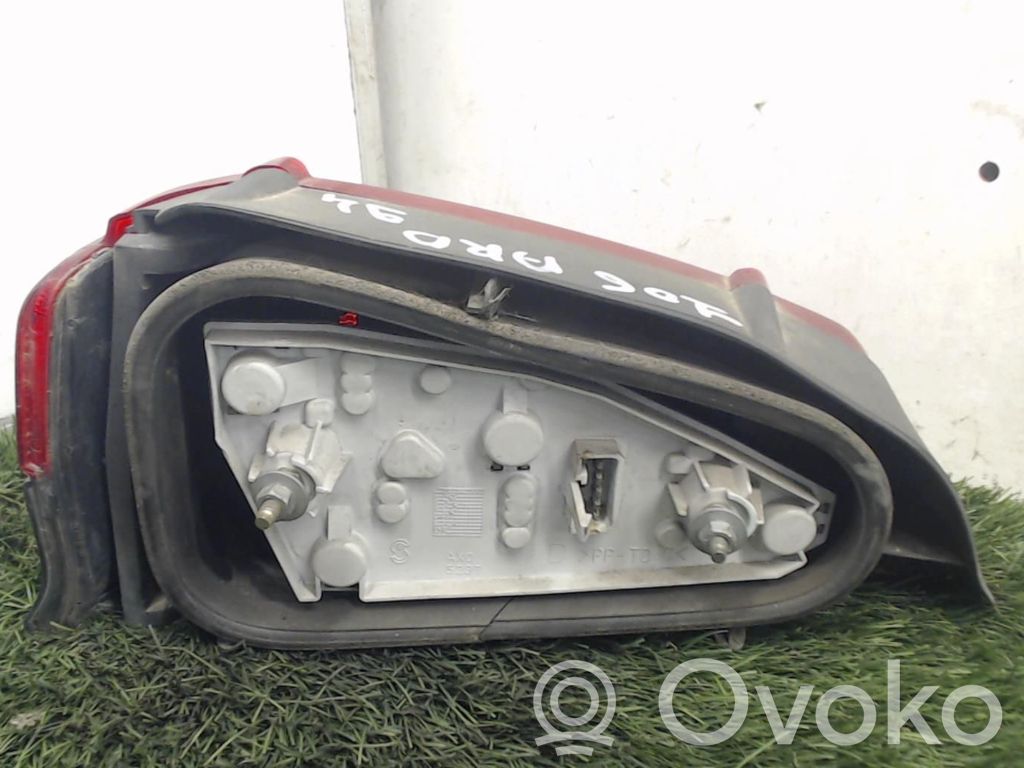 Peugeot 106 Rear/tail lights 