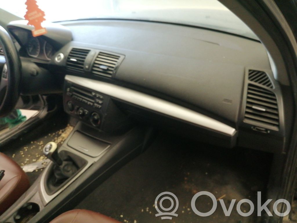 BMW 1 E81 E87 Panelė 