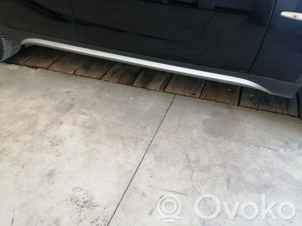 Sill   41007353166