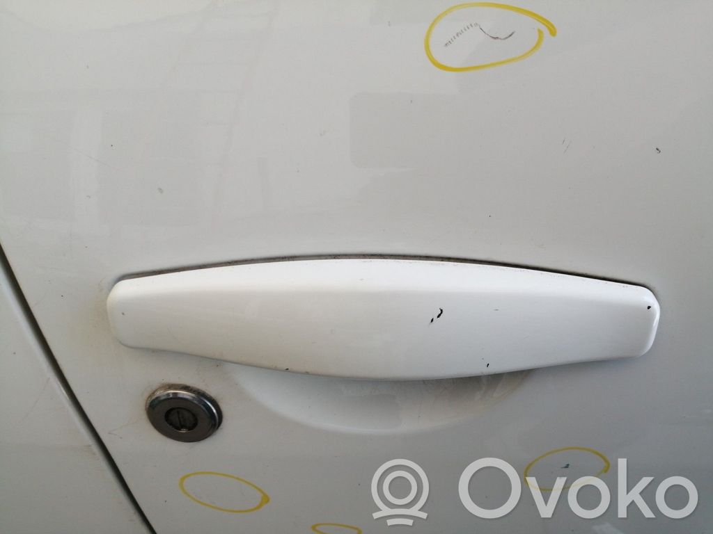 Dacia Duster Manecilla externa puerta delantera 