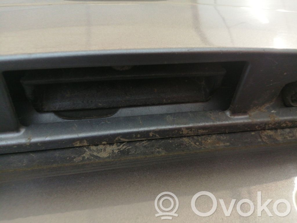 Tailgate opening switch   GJ6L50810C38