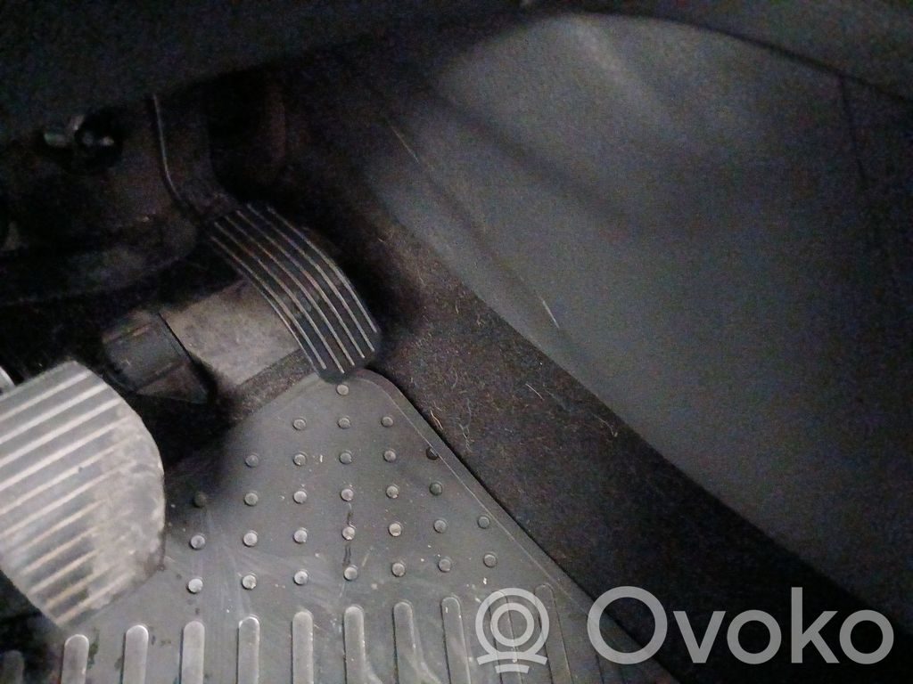 Peugeot 308 Gaspedal 