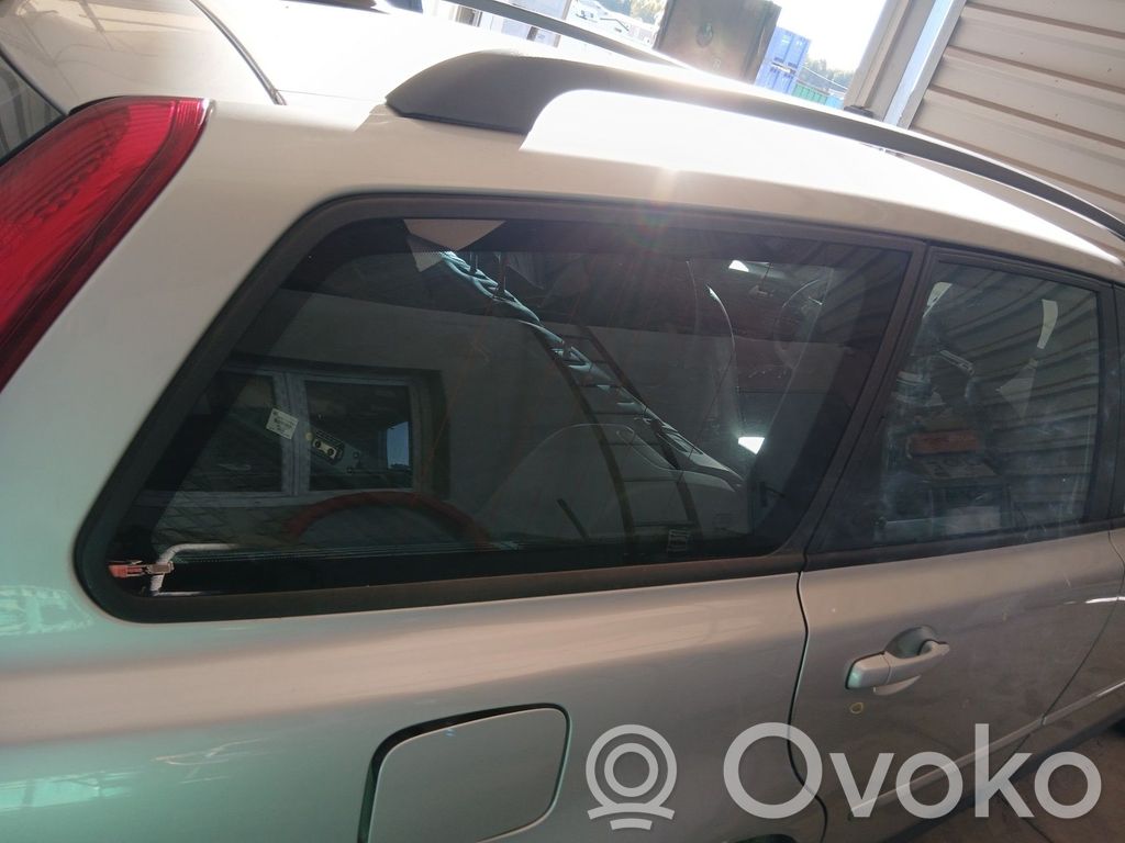Volvo V50 Rear side window 