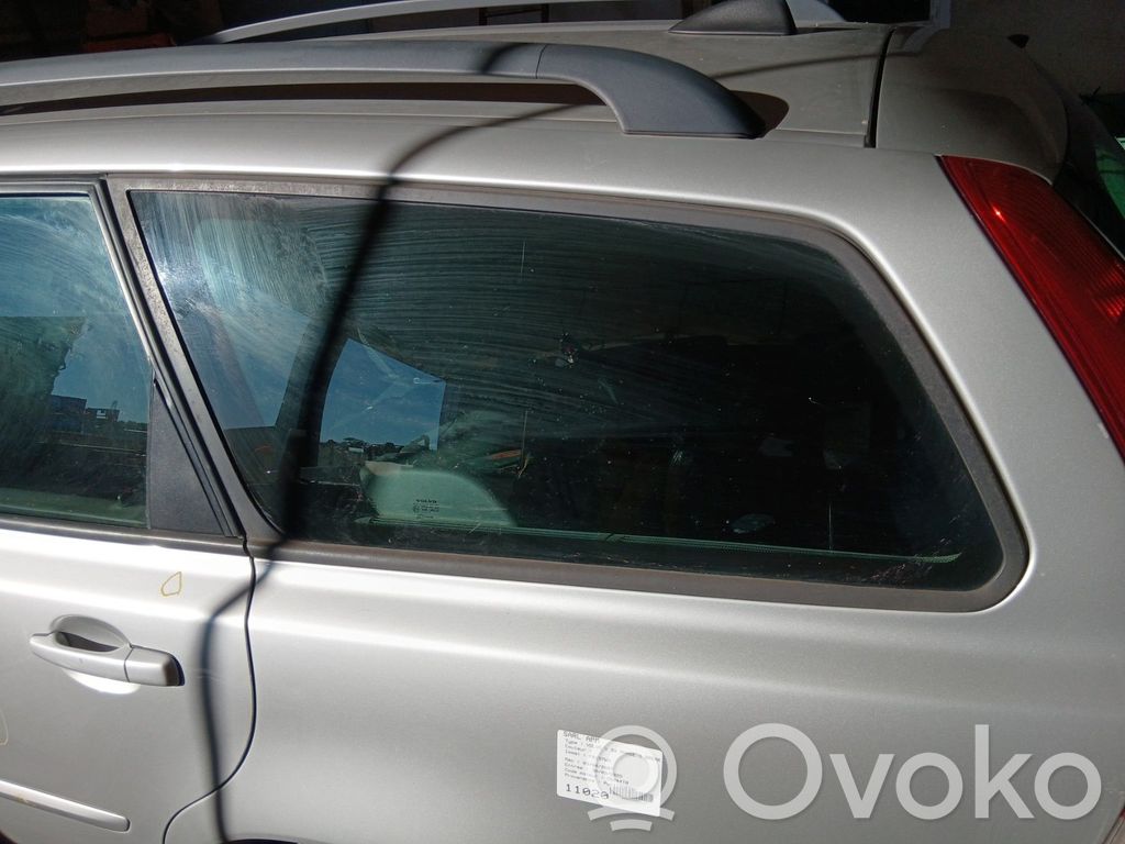 Volvo V50 Rear side window 