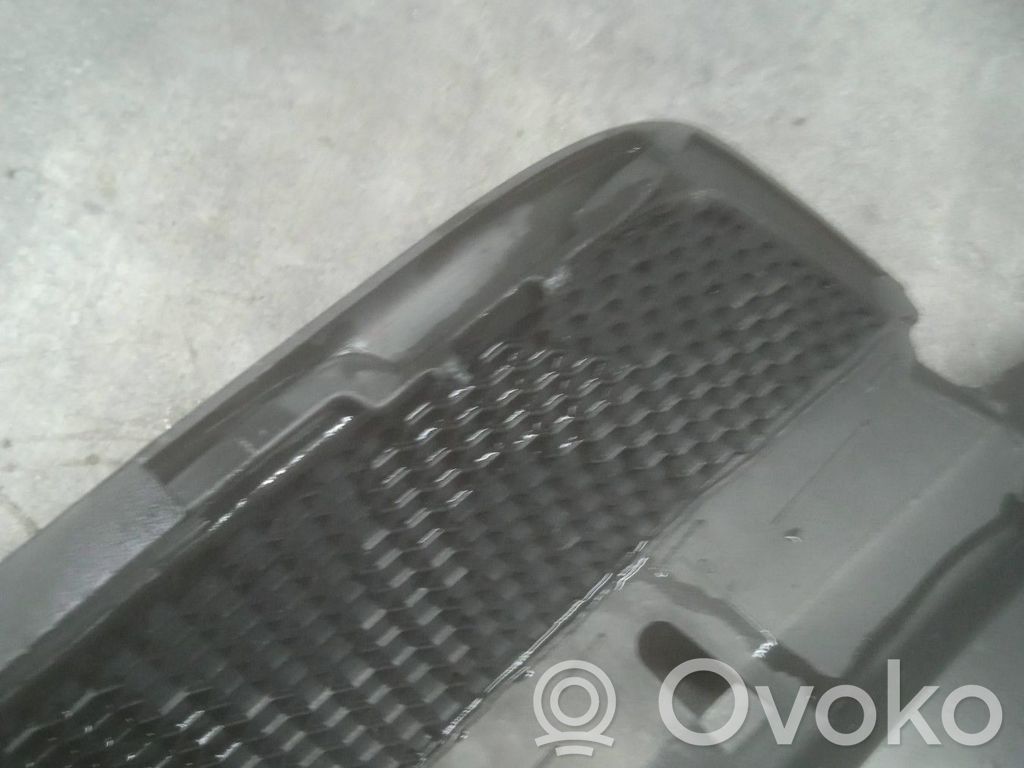 Peugeot 406 Front grill 