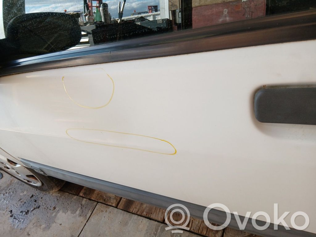 Renault Clio I Front door 