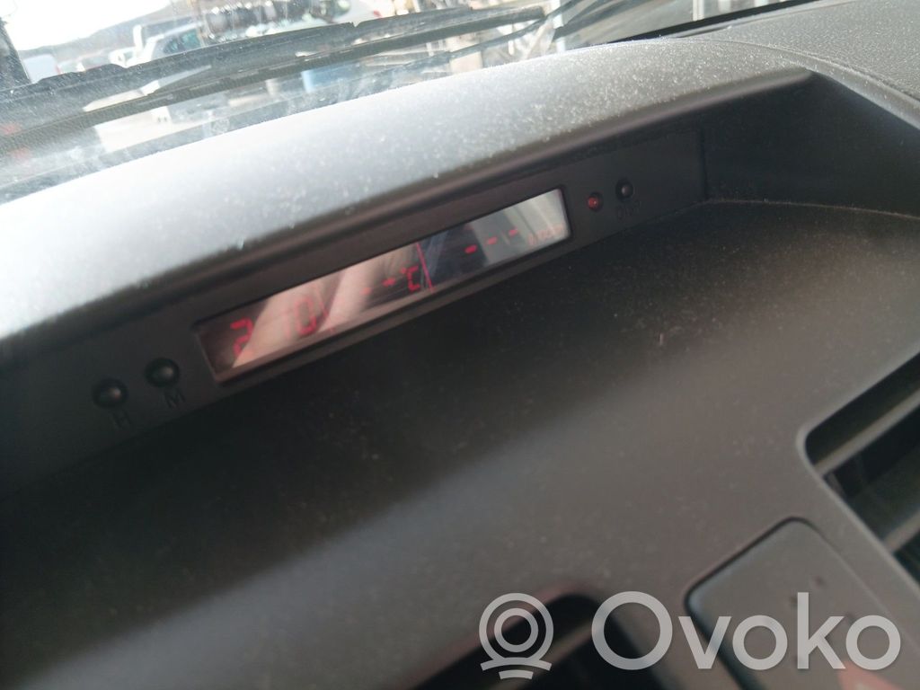 Suzuki SX4 Monitori/näyttö/pieni näyttö 