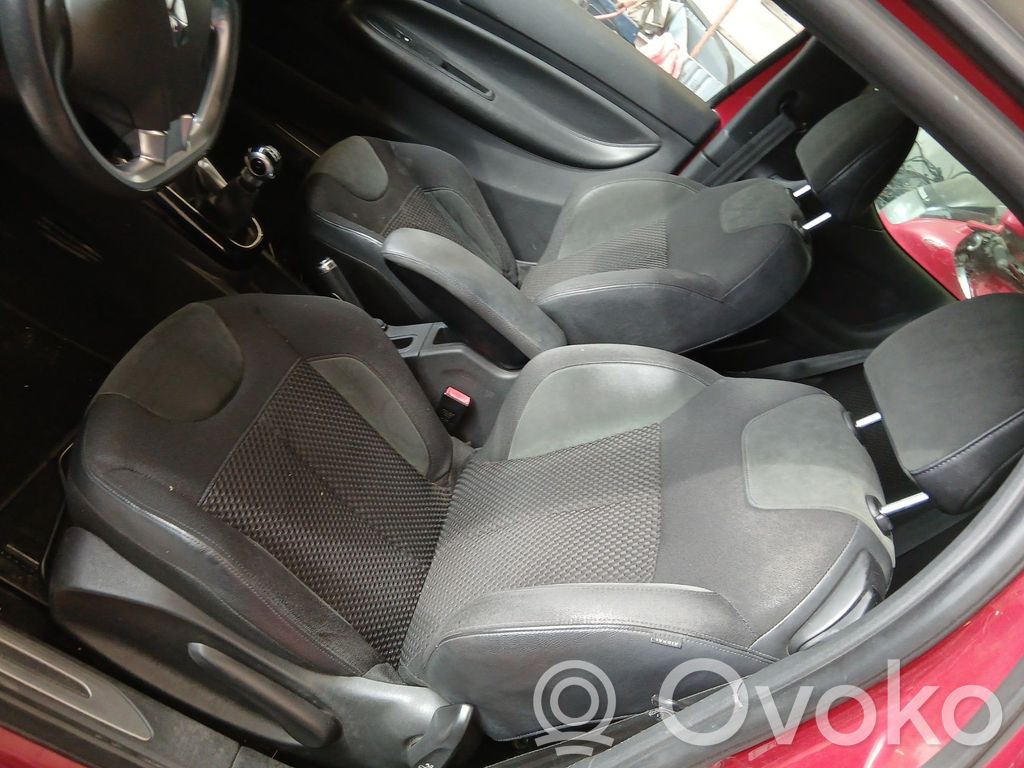 Interior set   16095951ZD
