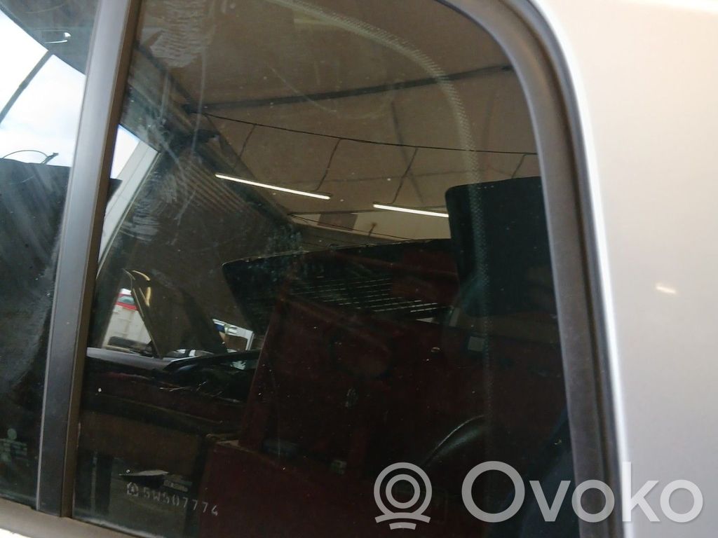 Volkswagen Golf Plus Ventanilla de ventilación de la puerta trasera 