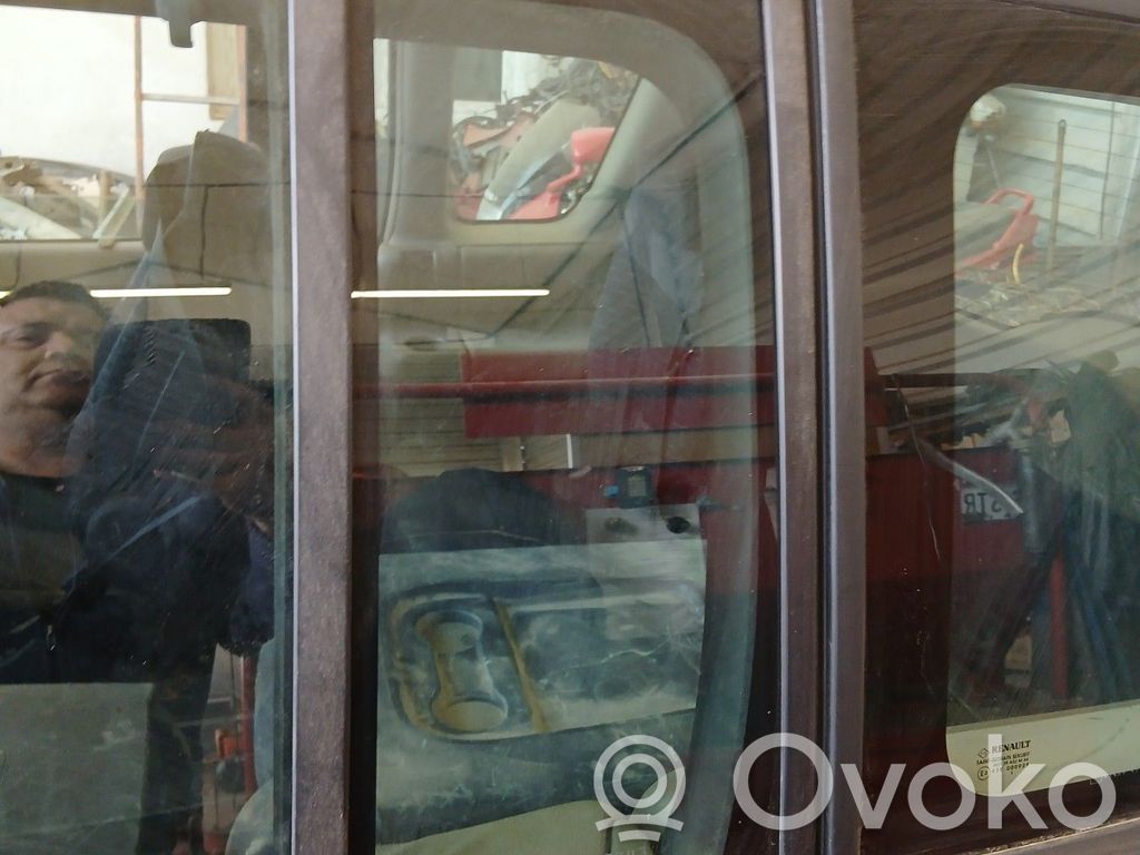 Renault Espace IV Ventanilla de ventilación de la puerta trasera 