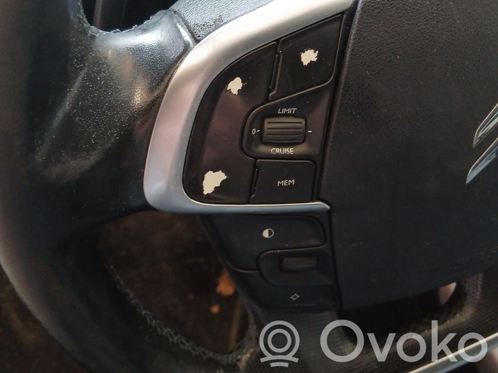 Citroen C4 II Ohjauspyörä 