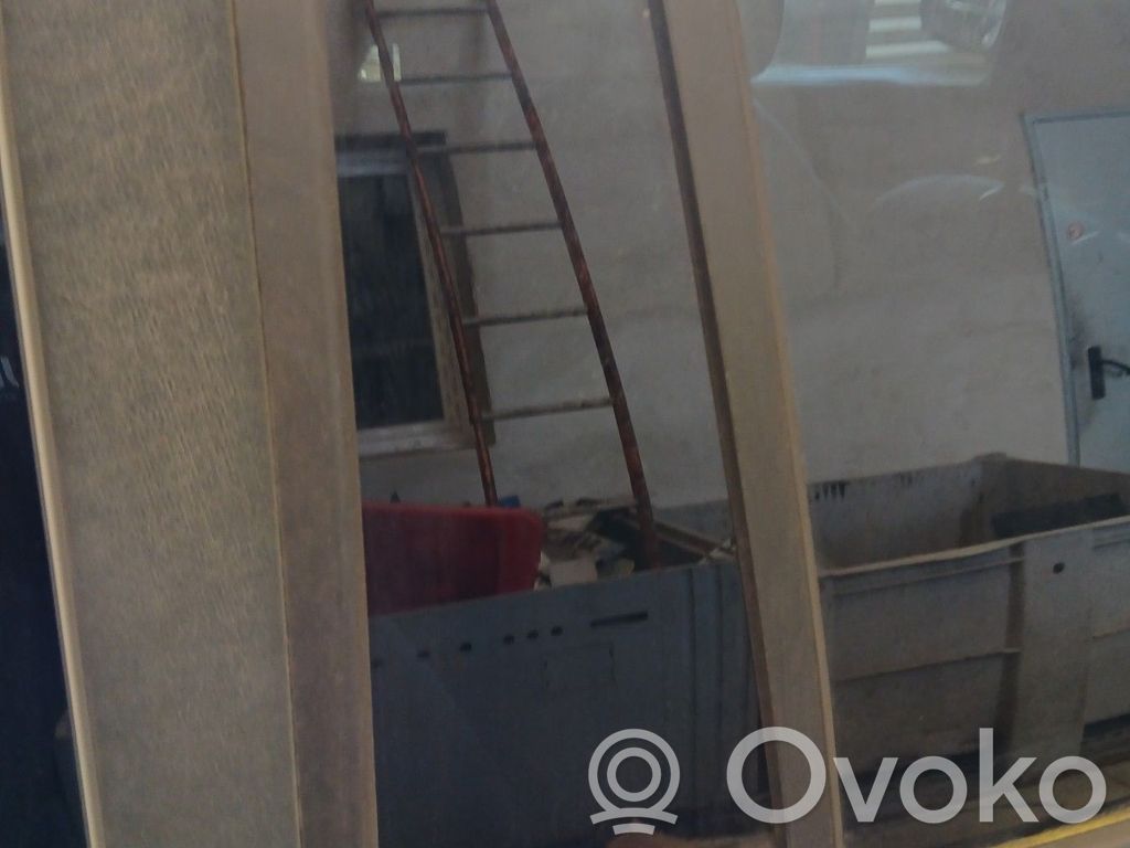 Renault Grand Modus Ventanilla de ventilación de la puerta trasera 