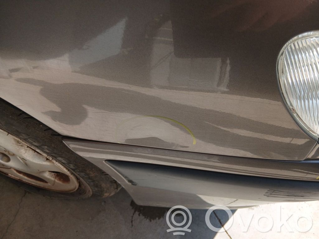 Peugeot 406 Sparnas 