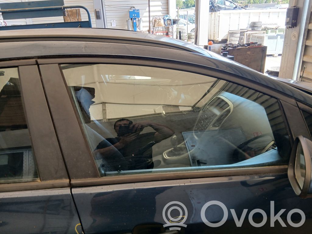 Opel Astra J Geam ușă față patru uși 