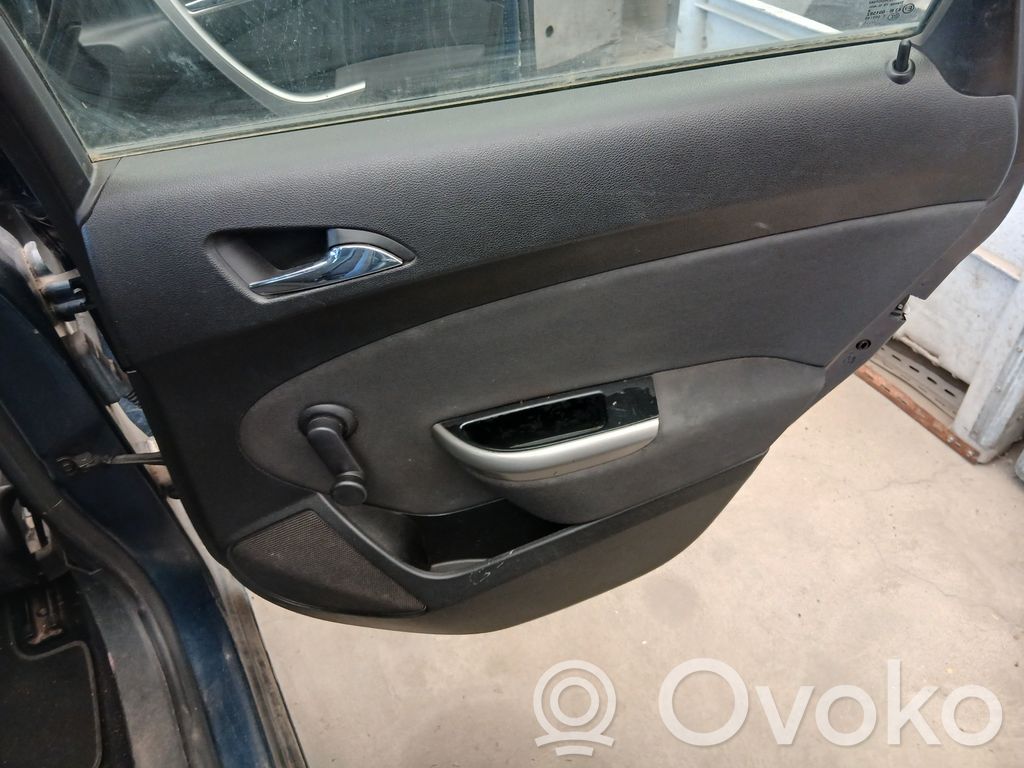 Opel Astra J Ręczny podnośnik szyby drzwi tylnych 