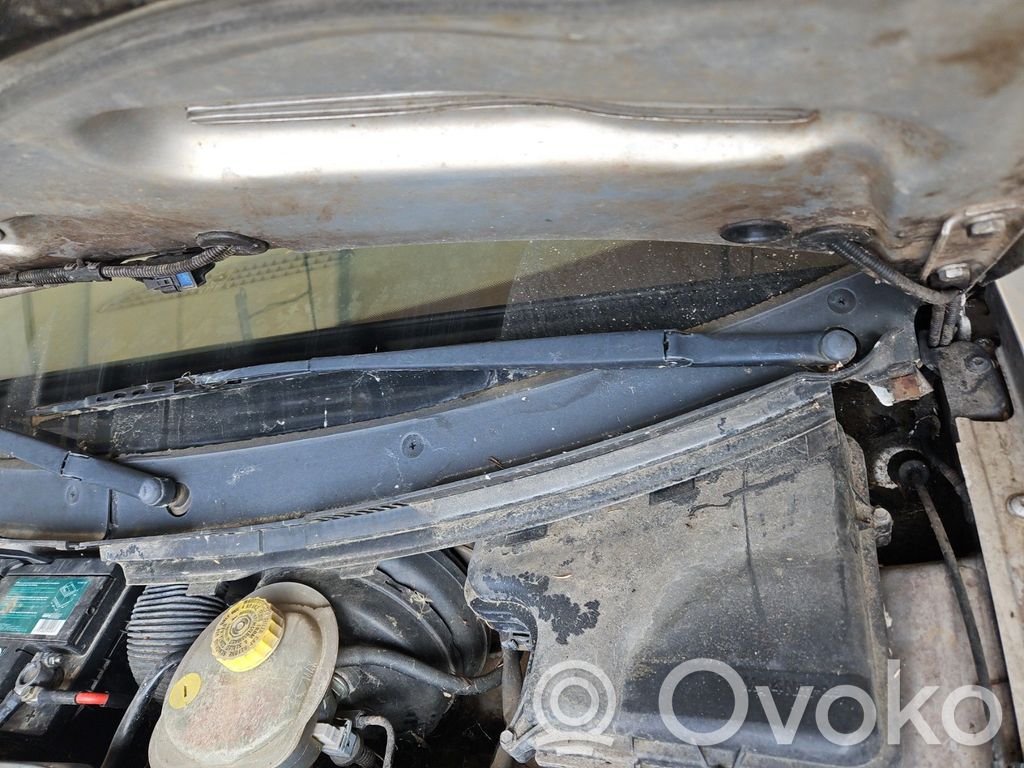 Audi A4 S4 B5 8D Wischerarm vorne 