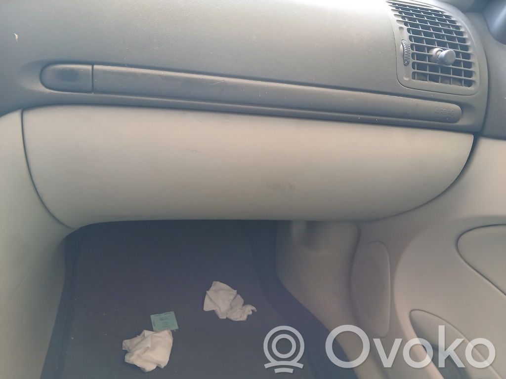 Saab 9-3 Ver2 Daiktadėžės (bordačioko) komplektas 