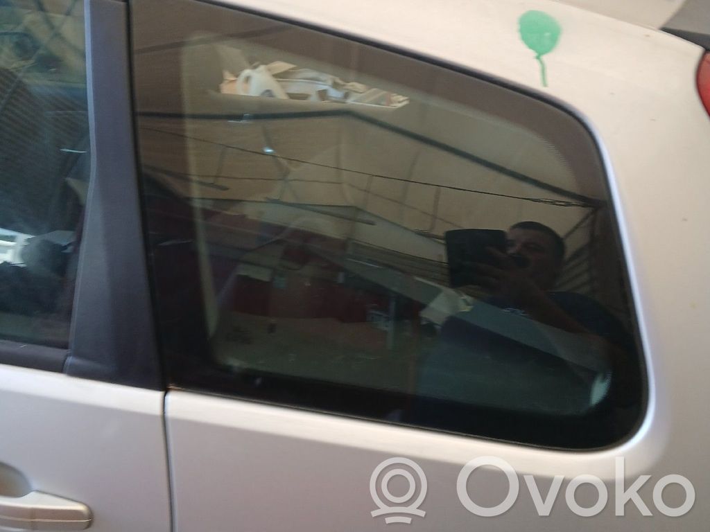 Ford C-MAX I Rear side window 