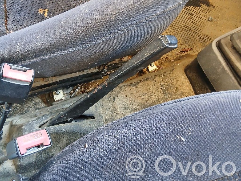 Renault Express Frein à main / assemblage du levier 