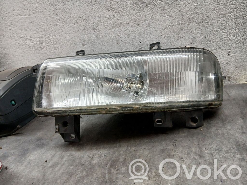 Scheinwerfer   7701044518