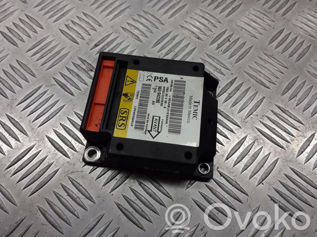 Airbag control unit/module   9651942280