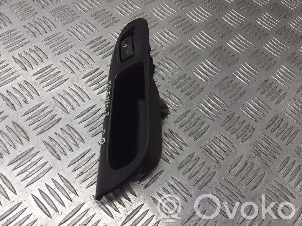 Interruptor de la ventanilla de ventilación   7700431172