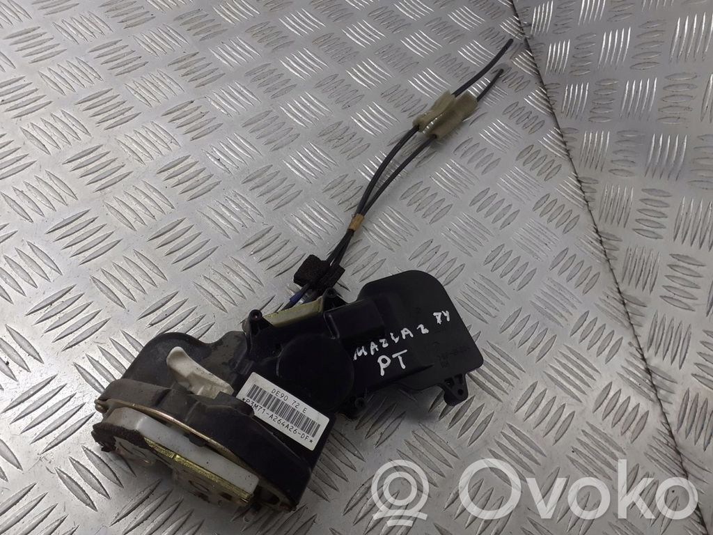 Mazda 2 Задний замок 