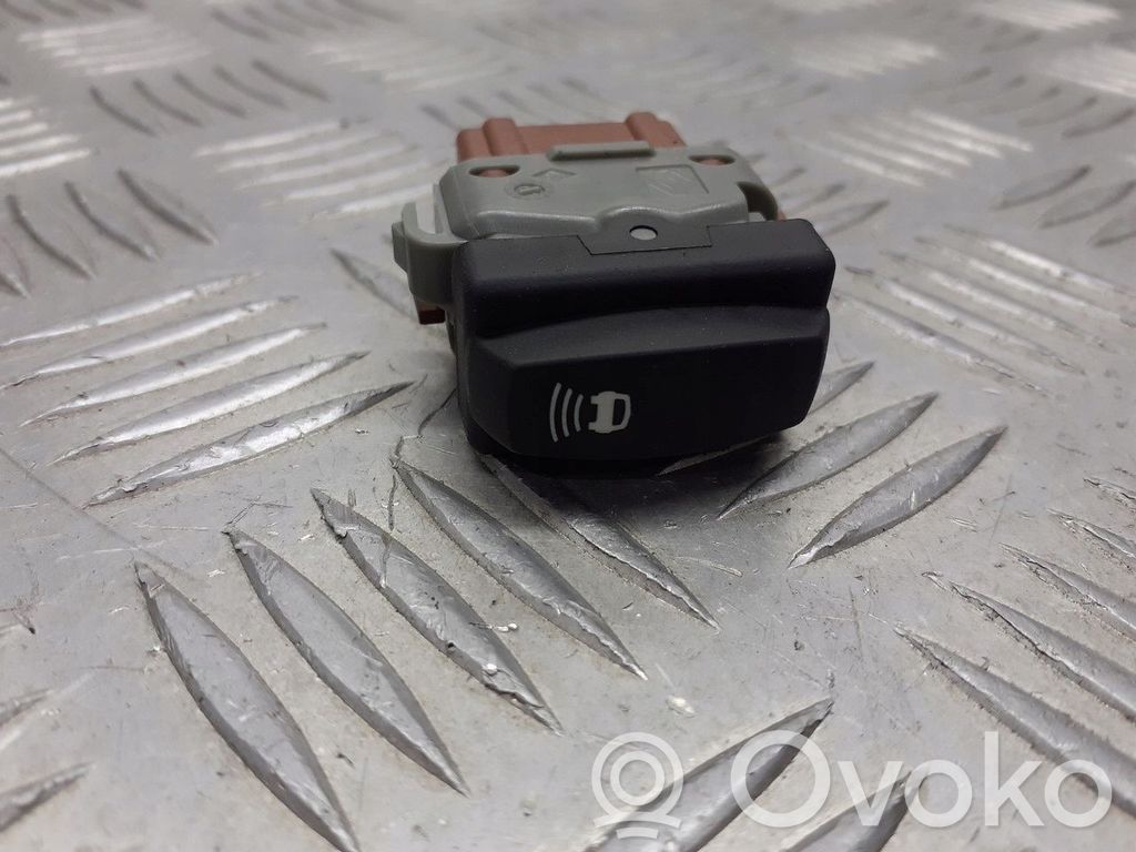 Interruptor del sensor de aparcamiento (PDC)   216322