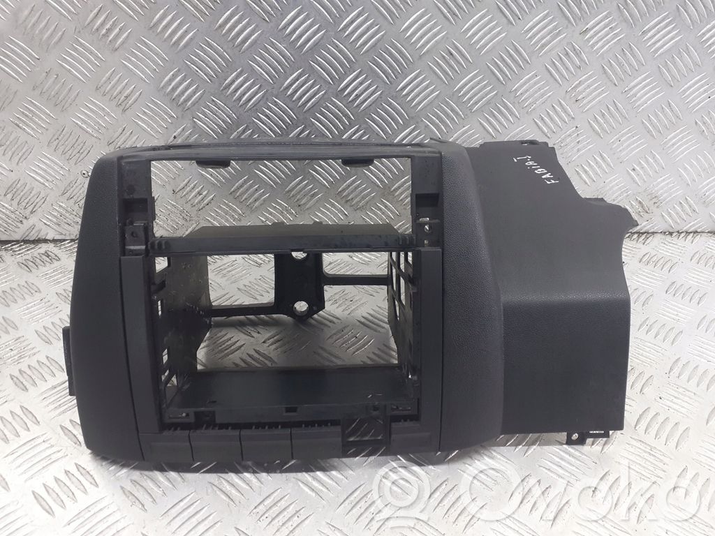 Skoda Fabia Mk1 (6Y) Mascherina unità principale autoradio/GPS