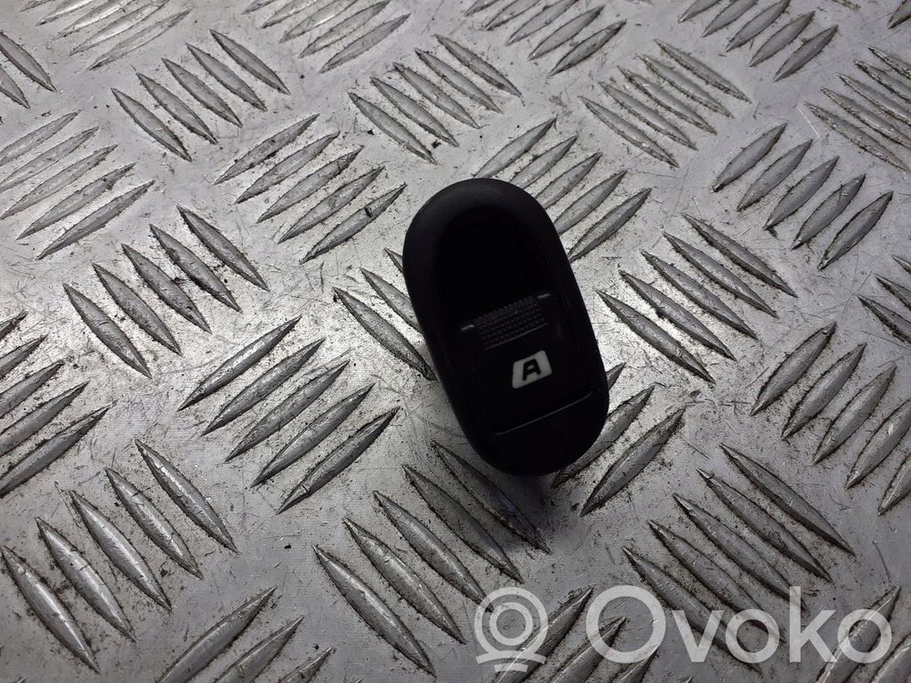 Citroen C2 Interruttore di controllo dell’alzacristalli elettrico 